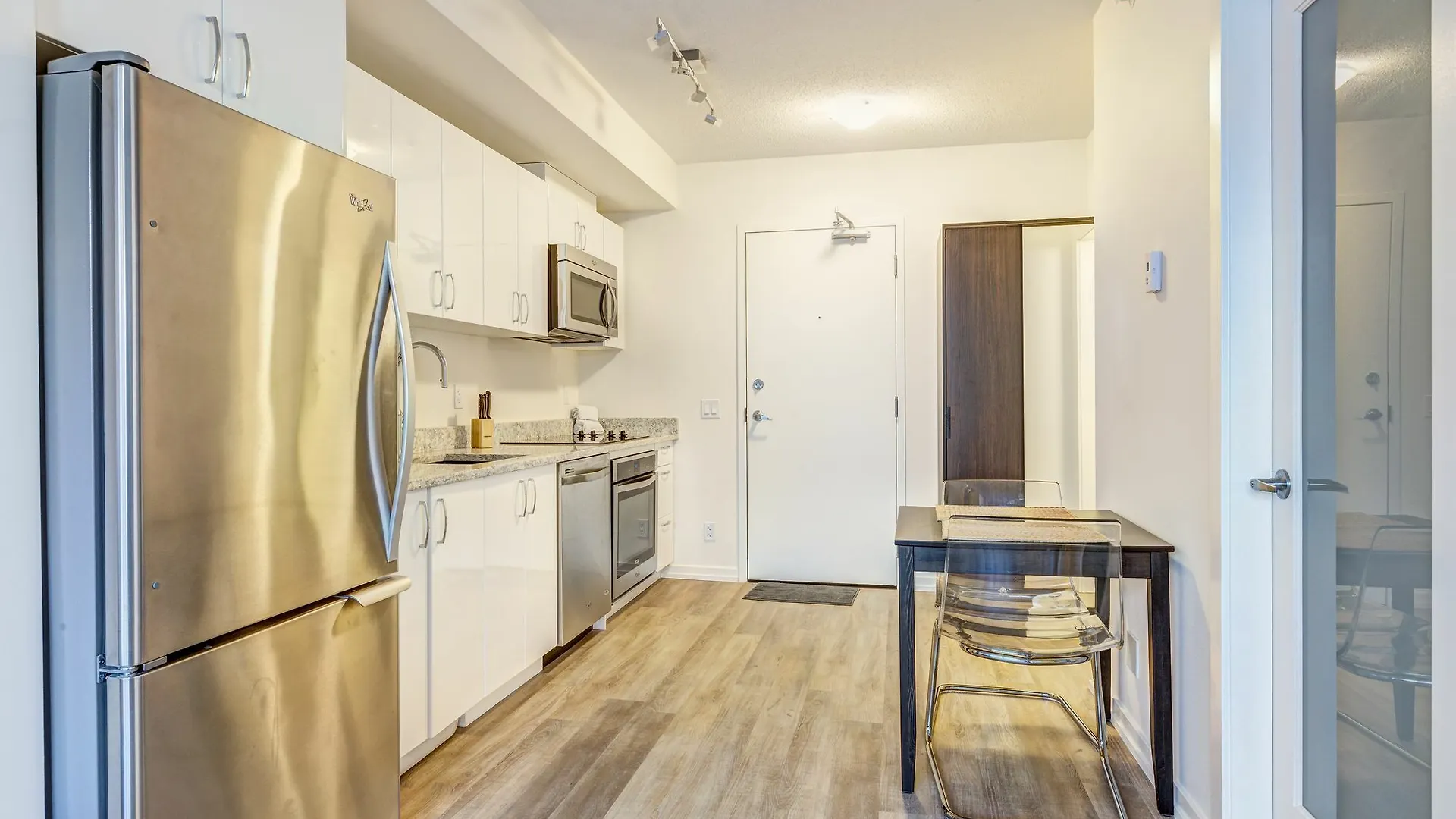 Suite Digs N3 YYC Lägenhet